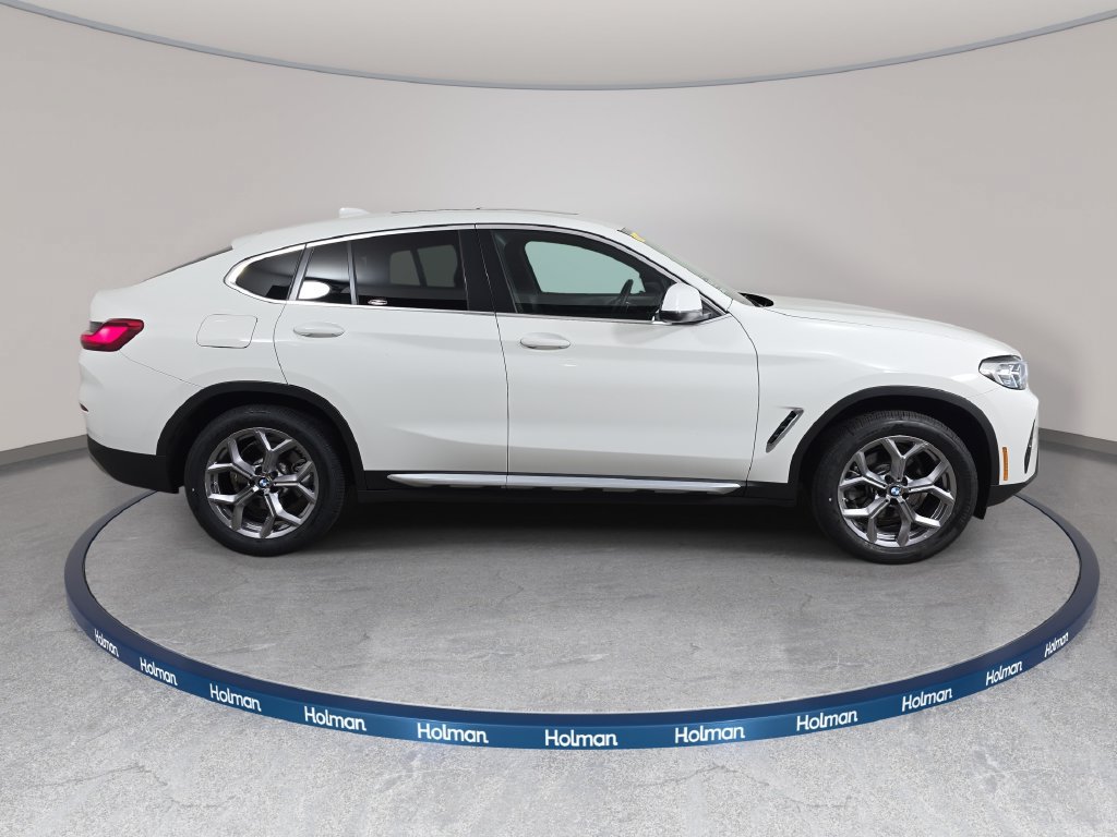 Certified 2025 BMW X4 xDrive30i w/ Premium Package AWD/4WD image 4