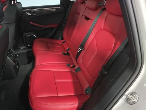 New 2026 Porsche Macan GTS AWD/4WD image 27