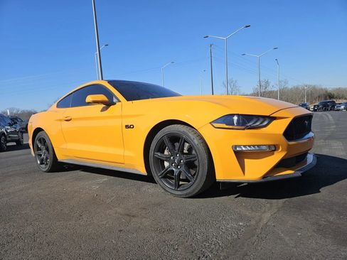 Used 2019 Ford Mustang GT w/ Equipment Group 301A image 5