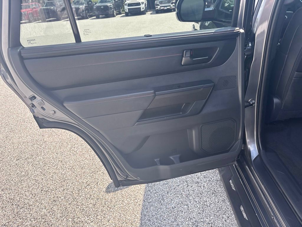 Used 2025 Toyota Sequoia TRD Pro AWD/4WD image 18