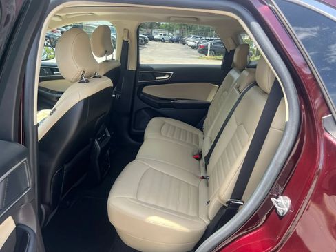 Used 2019 Ford Edge SEL w/ Equipment Group 201A FWD image 5