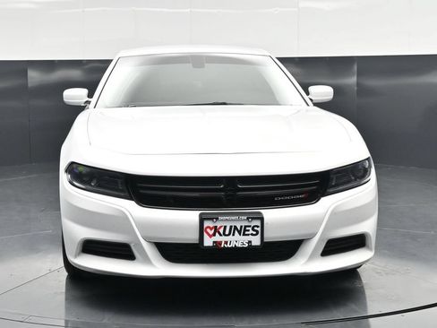 Used 2022 Dodge Charger SXT RWD image 4