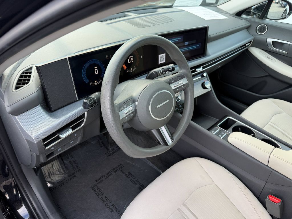 Used 2024 Hyundai Sonata SEL FWD image 11