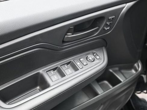 Used 2025 Honda Odyssey Sport-L image 12