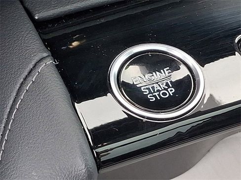 Certified 2025 Lincoln Navigator Reserve image 24