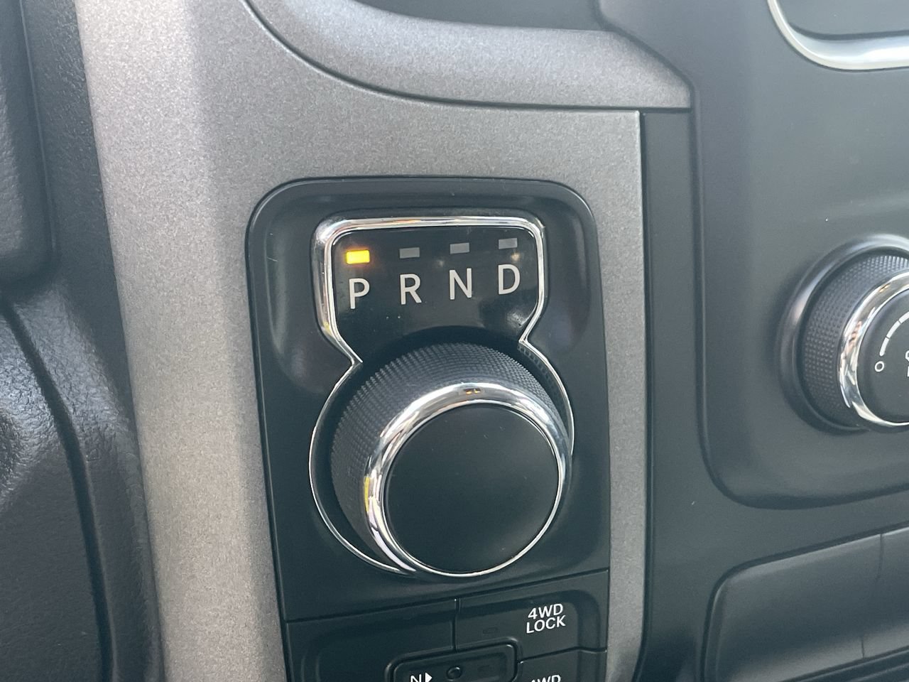 Used 2018 RAM 1500 Express AWD/4WD image 35