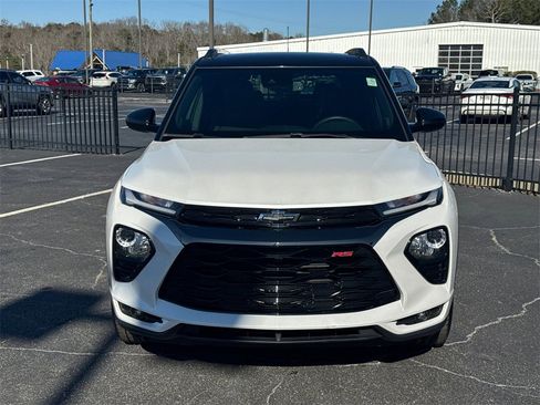Used 2021 Chevrolet TrailBlazer RS w/ Technology Package image 3