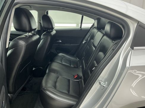 Used 2015 Chevrolet Cruze LT image 19