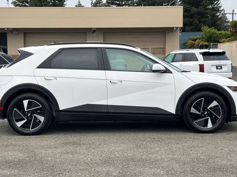 New 2025 Hyundai Ioniq 5 SEL image 2