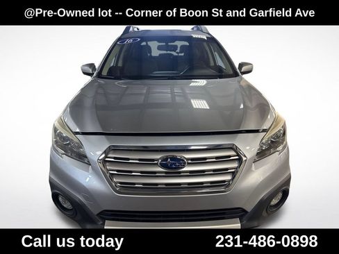 Used 2016 Subaru Outback 2.5i Limited AWD/4WD image 8