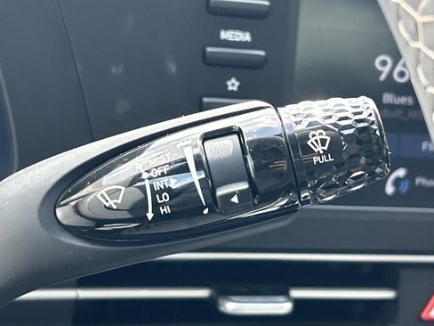 New 2026 Hyundai Elantra Sport FWD image 28