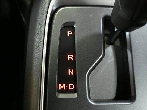 Certified 2025 Subaru Crosstrek 2.0i Premium image 31