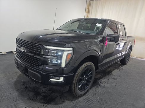Used 2025 Ford F150 Platinum AWD/4WD image 3