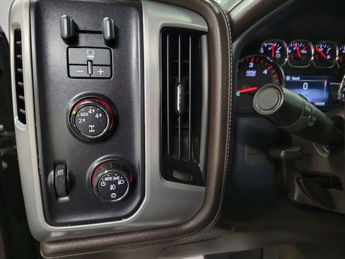 Used 2015 GMC Sierra 1500 SLT w/ SLT Crew Cab Value Package image 20