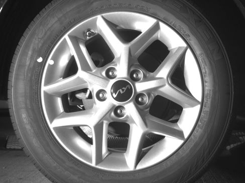 Used 2025 Kia Soul LX w/ LX Technology Package FWD image 15