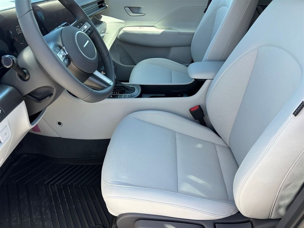Used 2026 Hyundai Kona SEL Sport FWD image 11