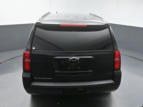 Used 2020 Chevrolet Suburban LT image 44