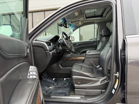 Used 2016 Chevrolet Tahoe LT w/ Luxury Package image 17