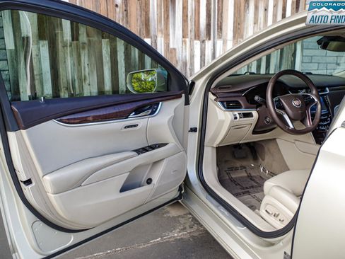 Used 2014 Cadillac XTS Luxury w/ Driver Awareness Package AWD/4WD image 10