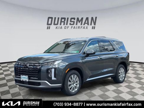 Used 2023 Hyundai Palisade SEL image 2