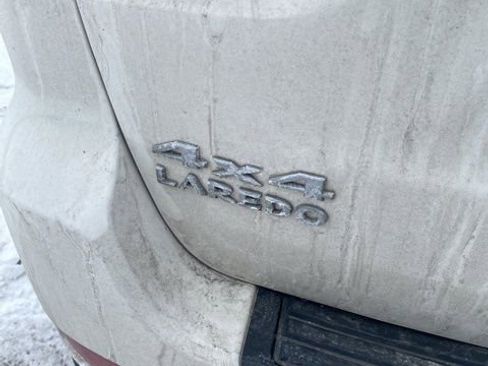 Used 2012 Jeep Grand Cherokee Laredo w/ Laredo E Group image 26