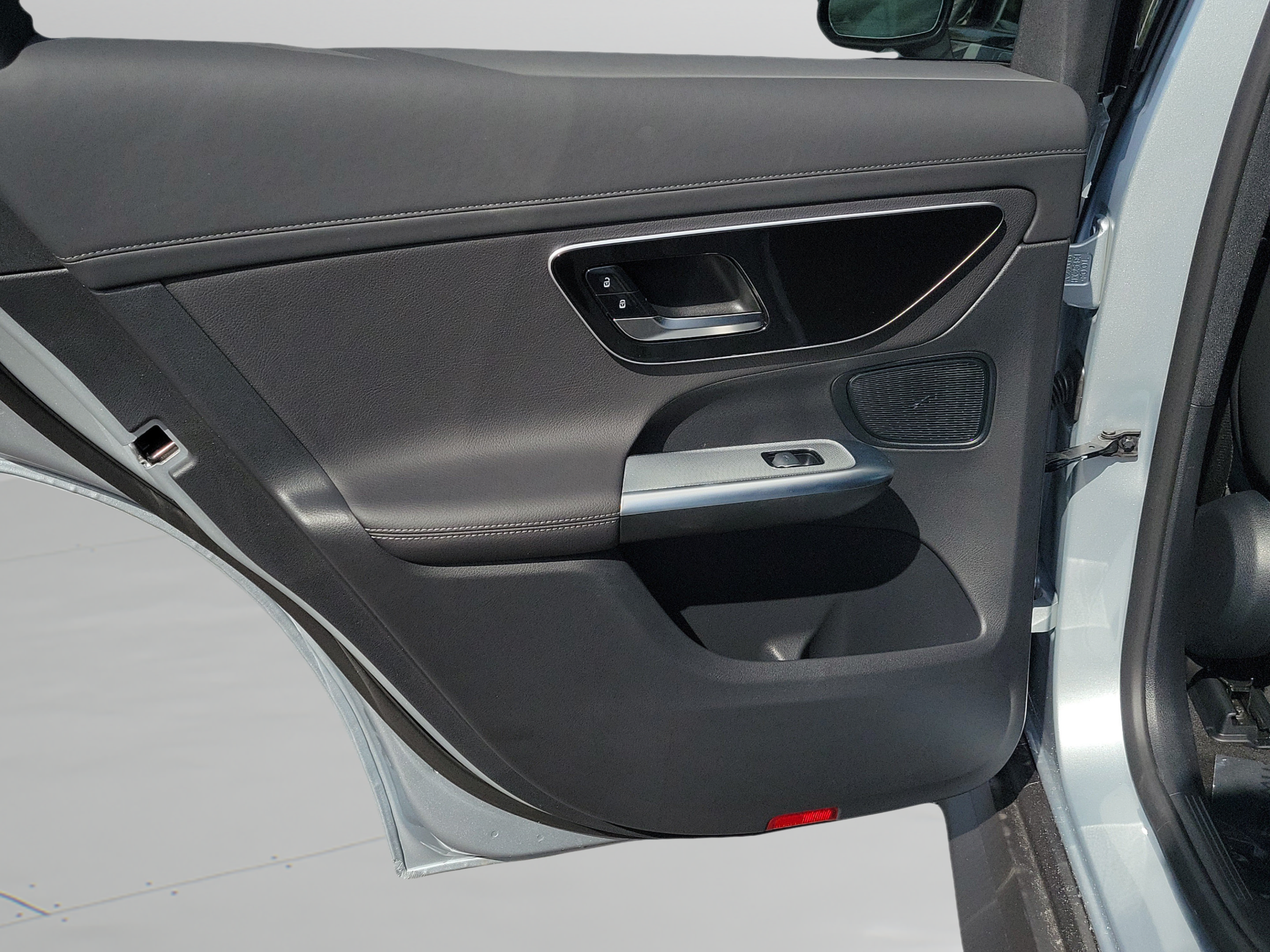 Used 2026 Mercedes-Benz GLC 300 4MATIC image 7