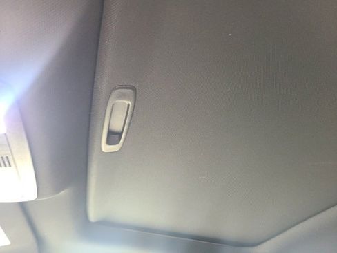 Used 2020 Toyota Tacoma TRD Sport image 33