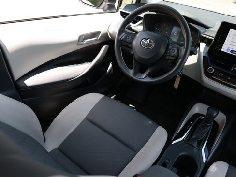 Used 2024 Toyota Corolla LE FWD image 24