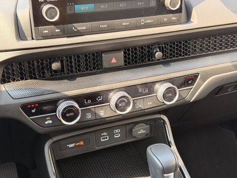 Used 2024 Honda CR-V EX image 23
