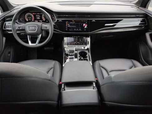 Used 2025 Audi Q7 3.0T Premium Plus AWD/4WD image 16