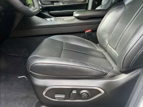 Used 2022 Jeep Wagoneer Series III image 23