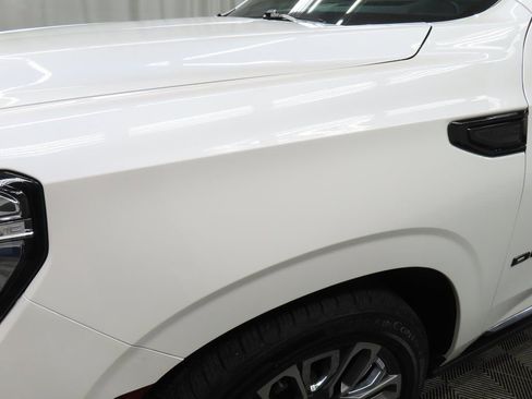 Used 2024 GMC Yukon XL Denali Ultimate image 50