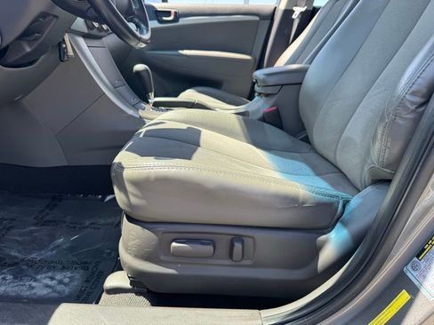 Used 2010 Hyundai Sonata SE FWD image 4