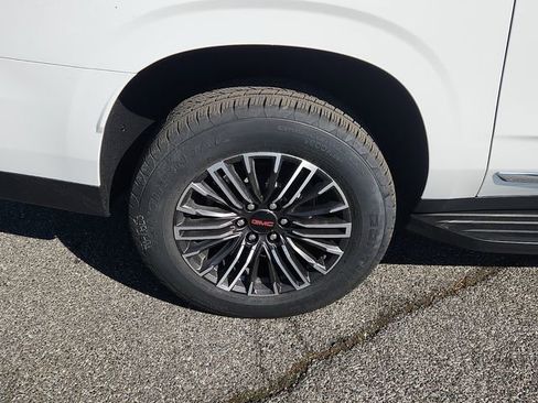 New 2026 GMC Yukon XL Elevation AWD/4WD image 5