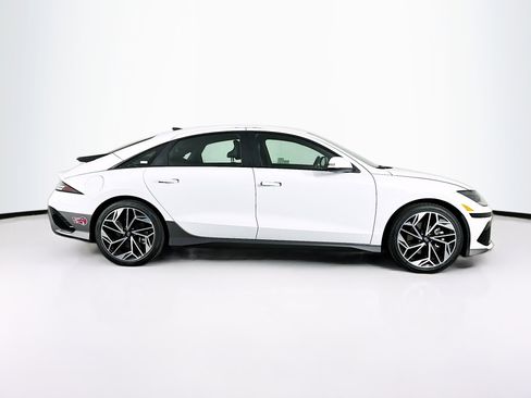 Used 2024 Hyundai Ioniq 6 SEL RWD image 10