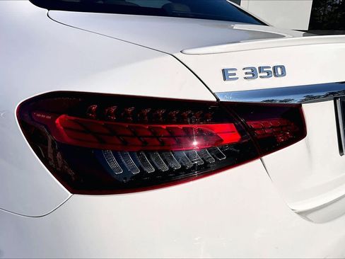 Used 2022 Mercedes-Benz E 350 Sedan image 26