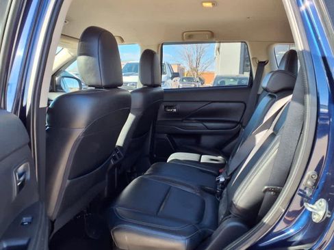 Used 2020 Mitsubishi Outlander SEL image 9