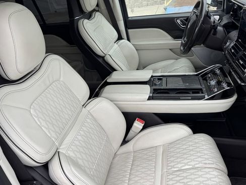 Used 2022 Lincoln Navigator Black Label AWD/4WD image 34