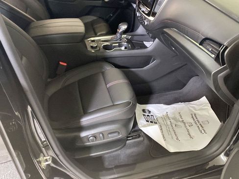Certified 2023 Chevrolet Traverse RS FWD image 34