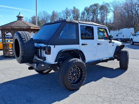 Used 2018 Jeep Wrangler Unlimited Sport S image 5