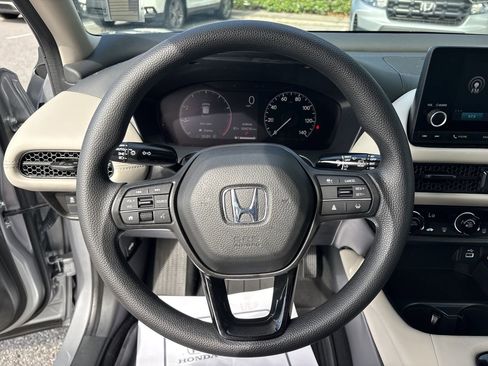 Certified 2023 Honda HR-V LX image 11