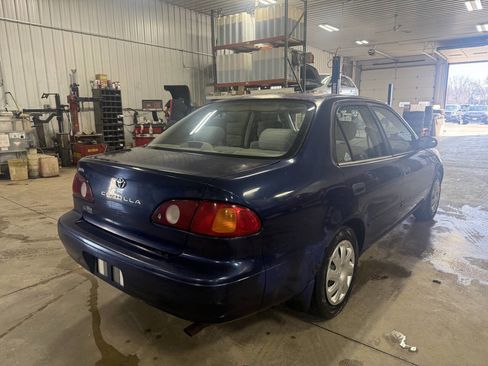 Used 2001 Toyota Corolla CE image 9