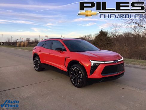 Used 2024 Chevrolet Blazer EV RS image 1