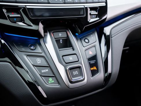 New 2026 Honda Odyssey Touring image 28