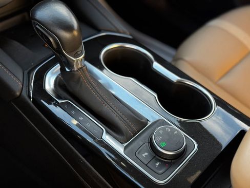 Used 2020 Chevrolet Blazer Premier w/ Driver Confidence II Package image 13