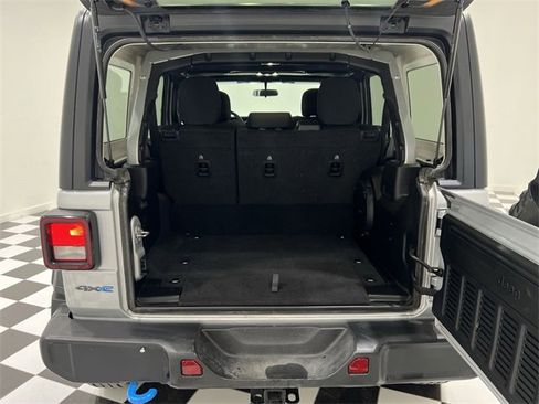 Used 2023 Jeep Wrangler Unlimited image 23