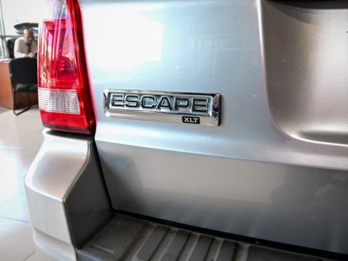 Used 2011 Ford Escape XLT w/ 203A Rapid Spec Order Code AWD/4WD image 36