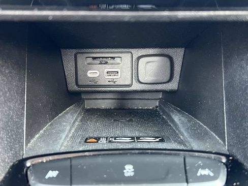 Used 2023 Chevrolet Bolt EUV LT w/ Driver Confidence Package FWD image 21