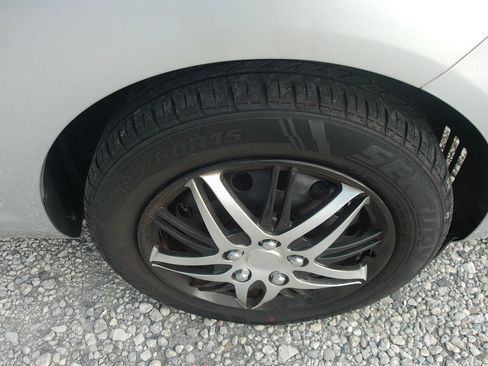Used 2012 Ford Fiesta S FWD image 43