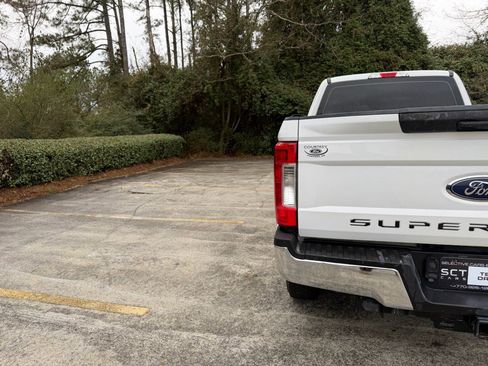 Used 2019 Ford F250 XL w/ XL Value Package image 6